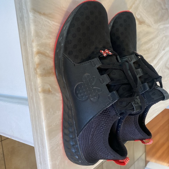 New Balance x Disney rock the dots women’s size 7 - Picture 3 of 5